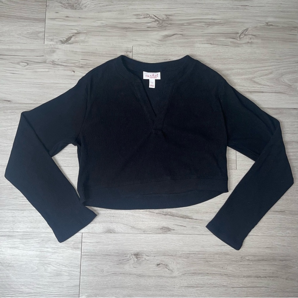 Ingrid and Isabel Maternity Crop Top Sweater Cozy Minimal Clean Girl Chic Basic